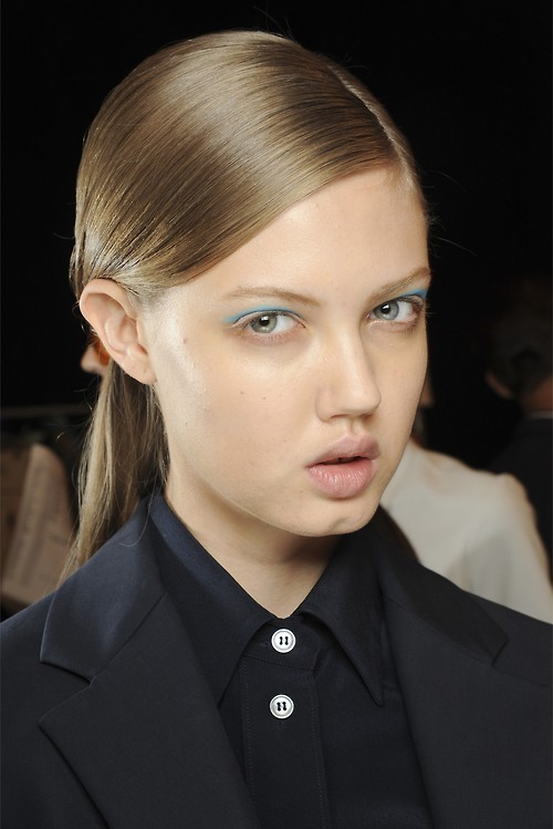 超级麻豆：时尚美照之“牙缝妹”琳赛.威克森 （Lindsey Wixson)