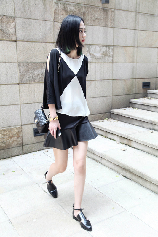 杭州潮女街拍 简约的夏季格调