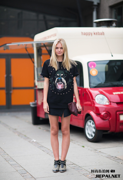 欧美潮人2013初夏街拍 短簿风格清新大方