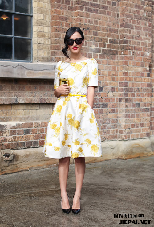 欧美潮人街拍 初夏衣服各有特色