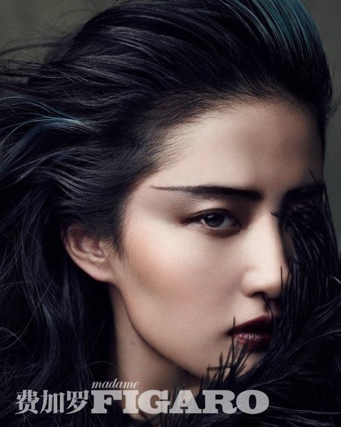 刘亦菲冷艳登费加罗 眼神迷离勾人魂魄