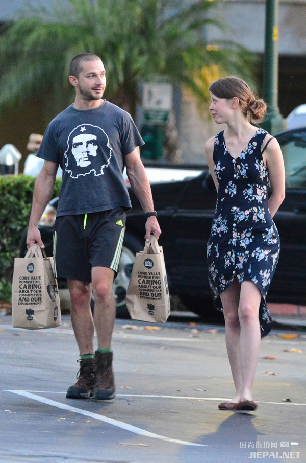 街拍欧美明星生活中的时尚搭配