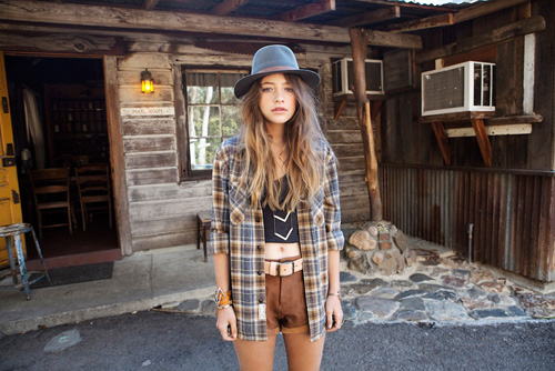 奔放热情的西部风情。The 2 Bandits Collection