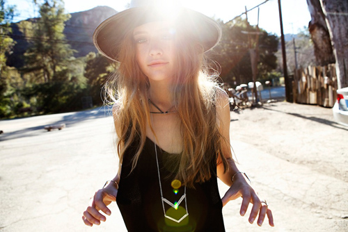 奔放热情的西部风情。The 2 Bandits Collection