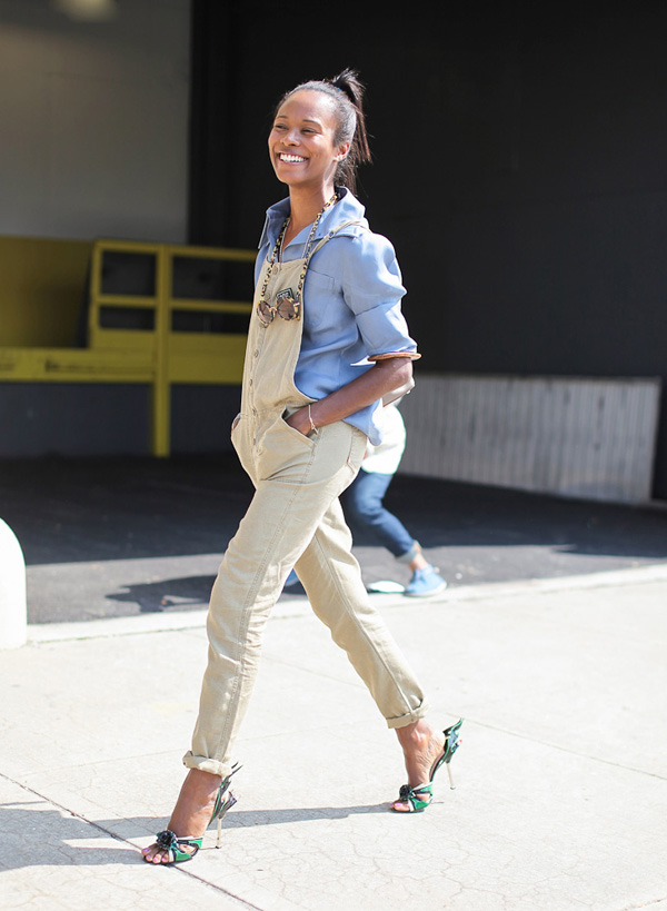 街拍欧美潮女美鞋风格搭配