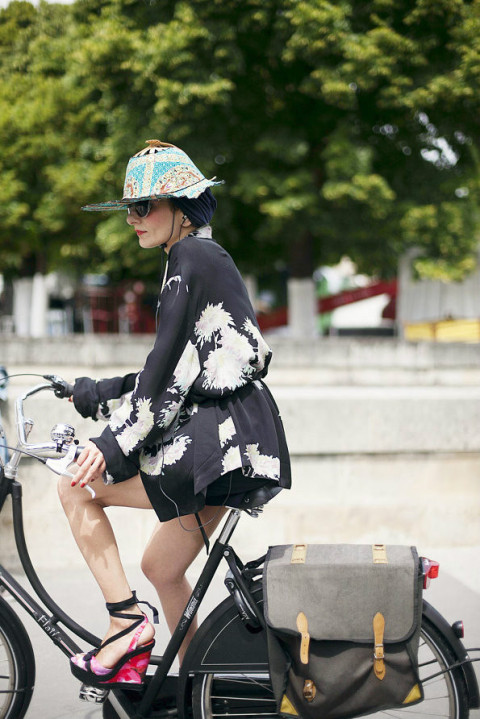 街拍2013高级定制时装周场外潮人秀