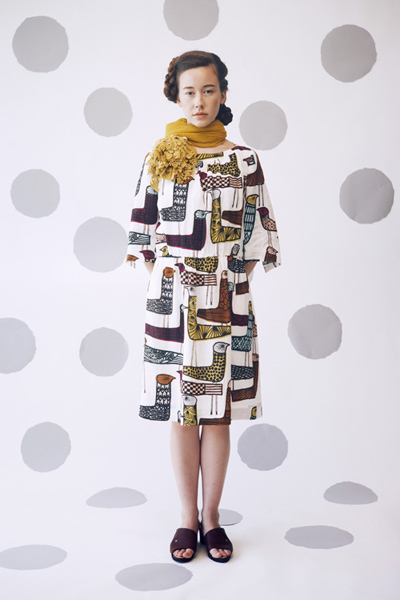 轻盈飞舞的美丽蝴蝶。Minä Perhonen 2013 Collection