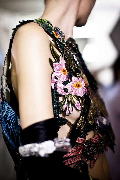 Maison Martin Margiela:超现实与前卫的美学