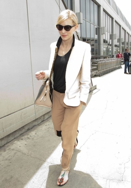 欧美明星街拍 新鲜活力早秋装扮各有风格