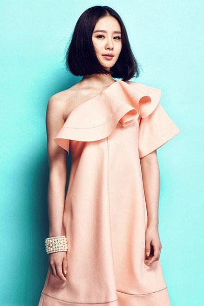 收视女王刘诗诗 造型百变气场十足