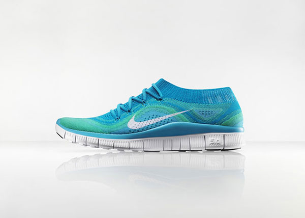 轻盈赤足 Nike Free Flyknit 跑鞋发布