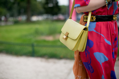 Bags & Clutches Street Style Roundup From Paris