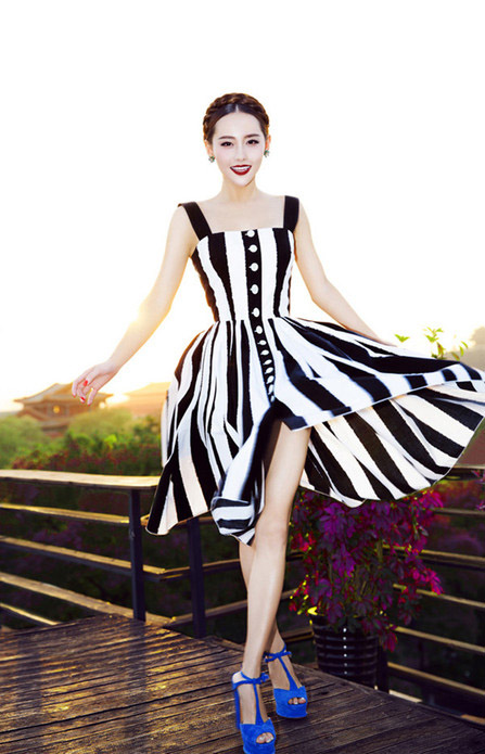 张嘉倪展现不一样的女人风情