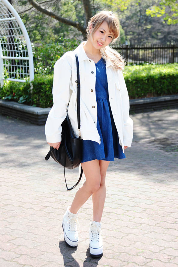 日本校园美女街拍 甜美风格搭配精选