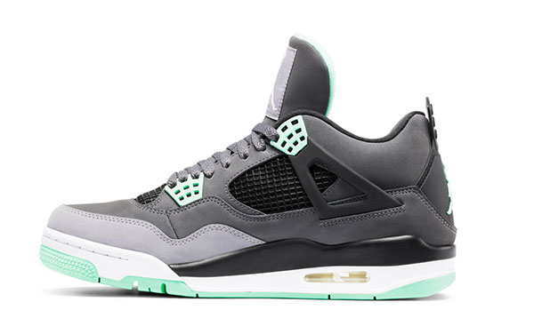 Air Jordan 4 Retro “Green Glow” 8月17日正式开售