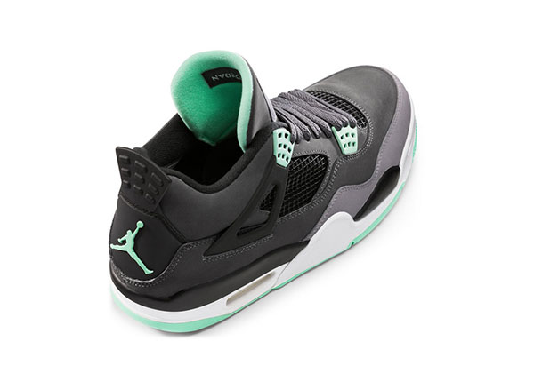Air Jordan 4 Retro “Green Glow” 8月17日正式开售
