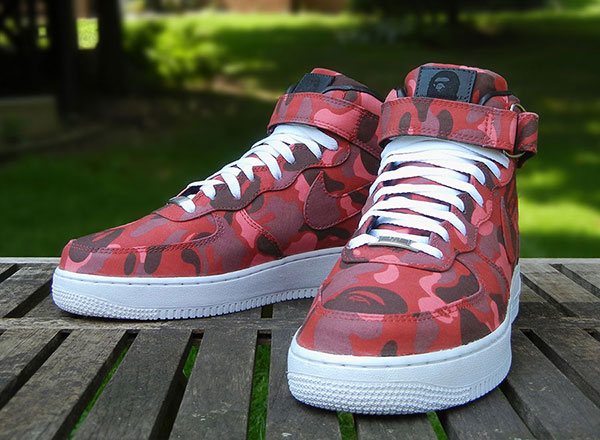 Nike Air Force 1 联名 BAPE 迷彩定制款