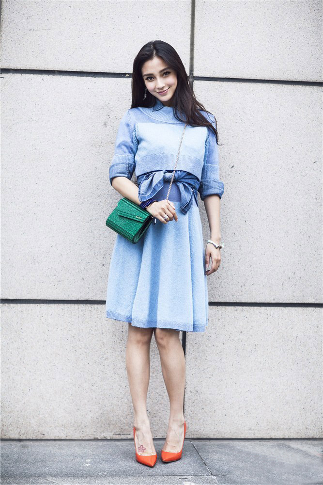 Angelababy《街拍天书2013》街拍造型曝光