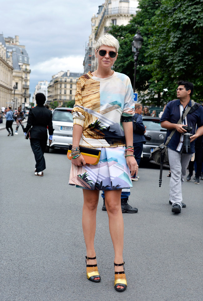 2013年9月巴黎潮人街拍 超前的时尚混搭秀