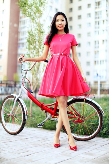 俄罗斯潮人街拍 优雅迷人女人香