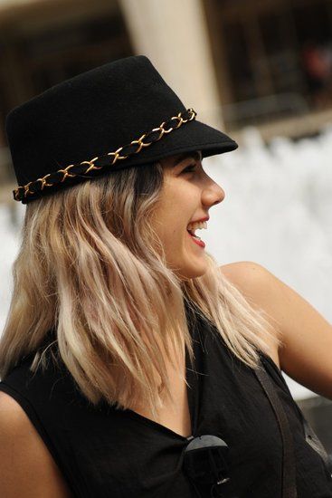 纽约时装周场外街拍 混搭配饰抢镜