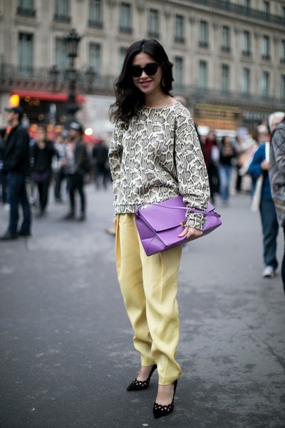 欧美潮人街拍 亮色配潮品 造型不平淡