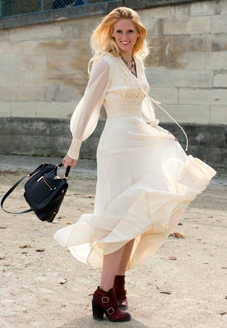 裙角飞扬浪漫今秋 巴黎街头潮人裙装街拍