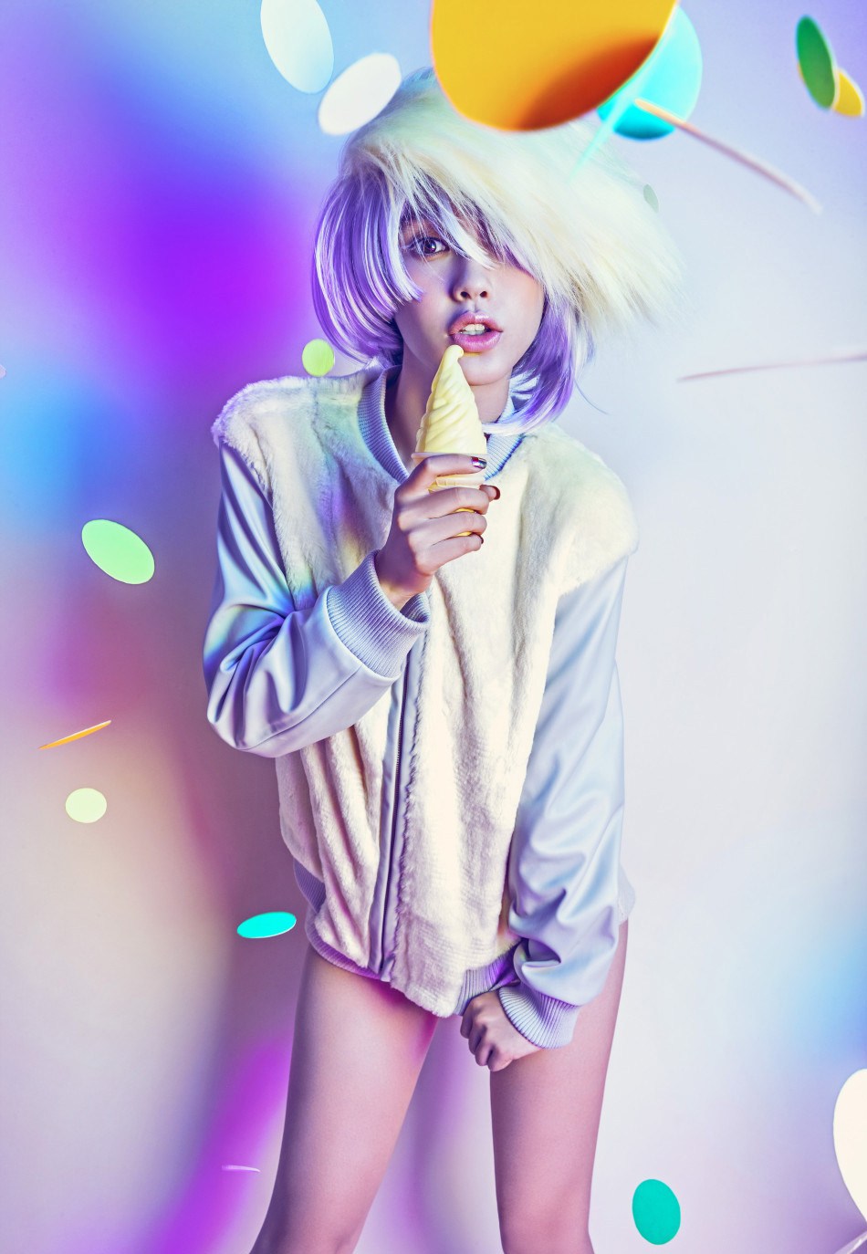 ANGELABABY破尺度低胸露臀化身蓝色妖姬