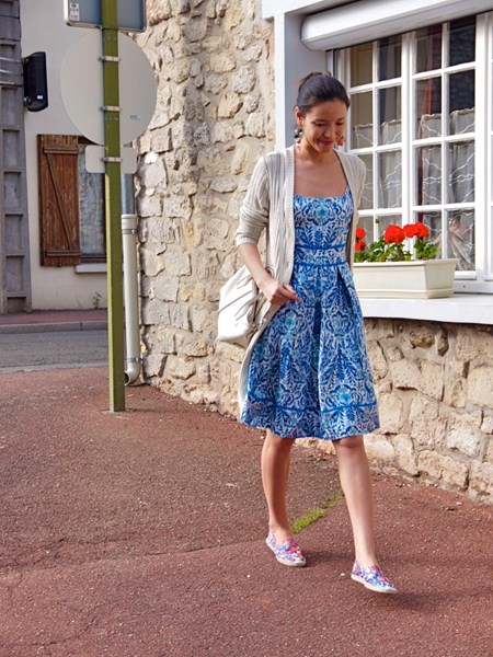 时尚主播linda法国街头展现大牌时尚范