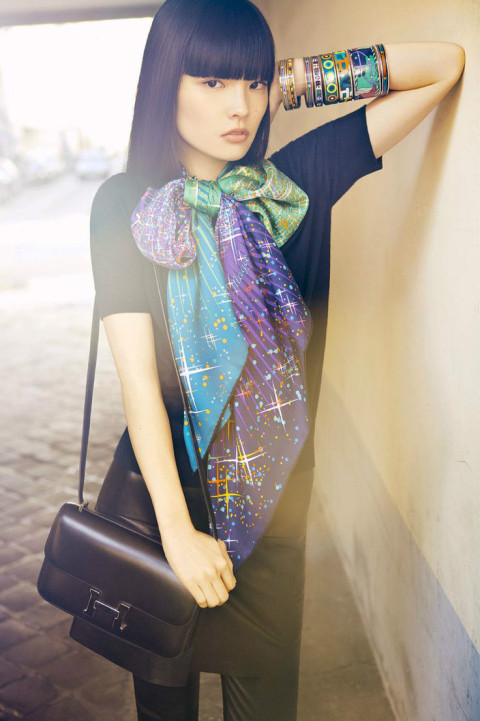 日本黑发少女模特秋本梢生活街拍精选