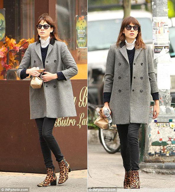 英国人气IT Girl Alexa Chung: 秋日五种穿搭法