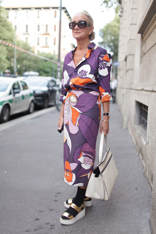 2014春夏时装周街拍: 看潮人们脚上的袜子搭配