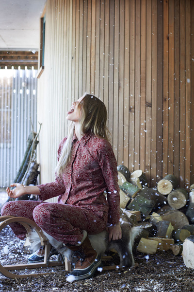 我有一个小木屋。Toast November Lookbook