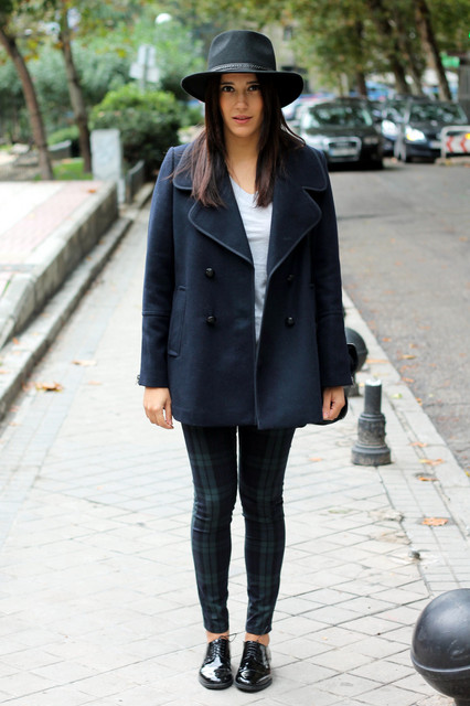 2013年11月西班牙潮女街拍 优雅浪漫的潮流混搭秀