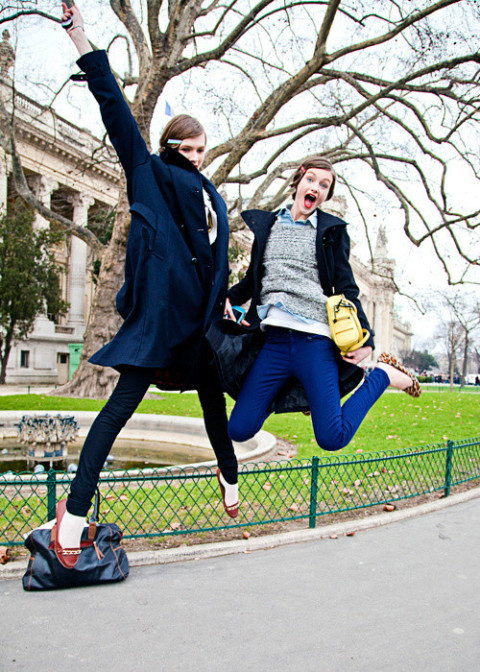 欧美潮女街拍　动感jump风