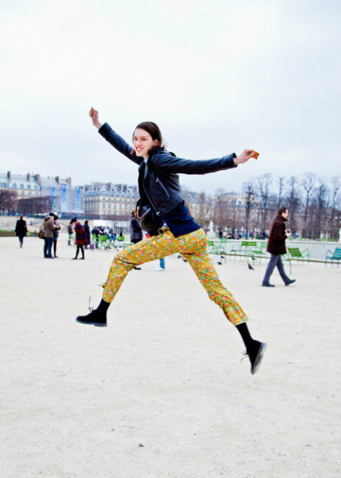 欧美潮女街拍　动感jump风