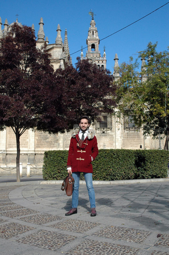 西班牙塞维亚型男街拍:鞋子搭出潮范儿