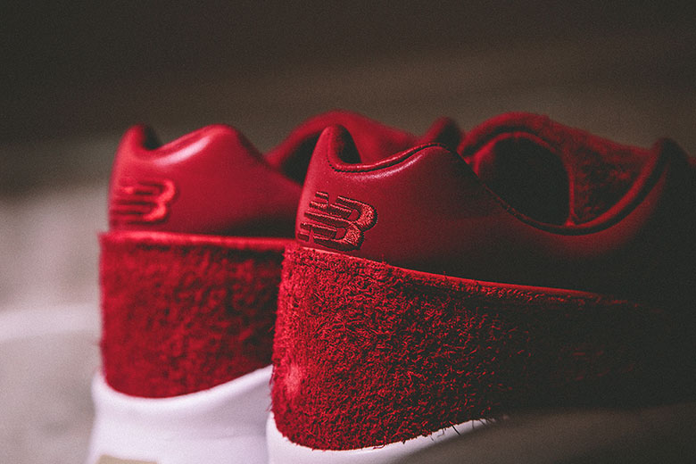 过年就要红色的 Saint Alfred x New Balance M1500 联名鞋款