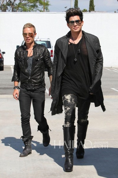 欧美明星同性情侣街拍合辑：哪对更有爱？