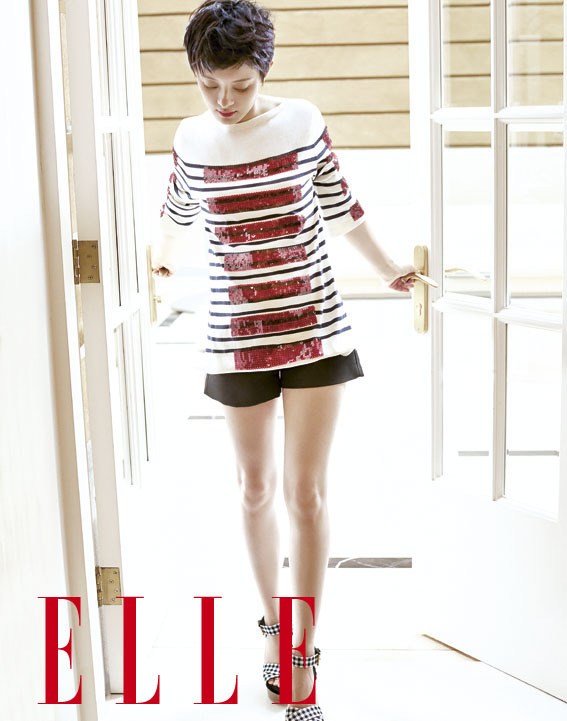 孙俪成熟装扮登封面 时尚中外露大气干练