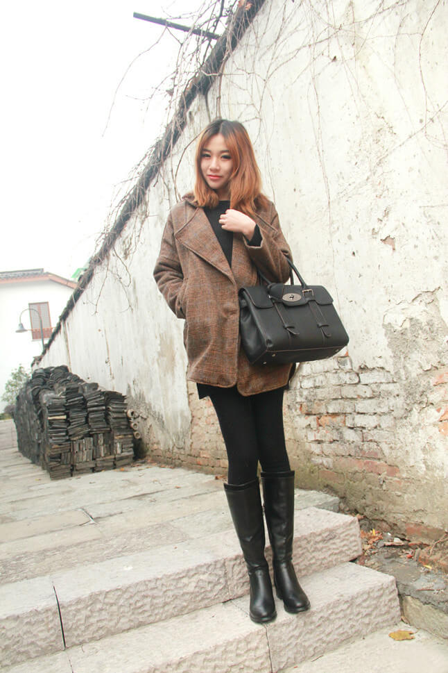 2013年12月杭州潮女街拍 美丽优雅的冬装混搭术