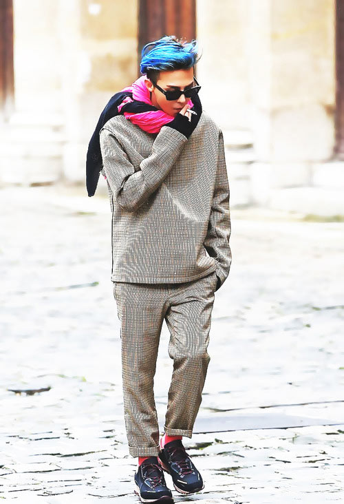 2014巴黎秋冬男装周街拍：包括BIGBANG G-Dragon、太阳等众家穿搭高手都出席了！