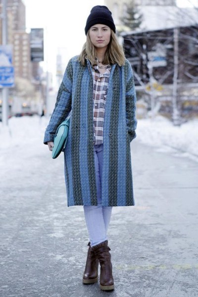 欧美潮女外套街拍 缤纷样式才够味