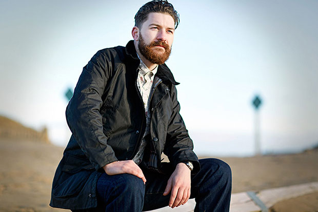 经典时装品牌 Barbour 2014 春夏系列造型搭配 南希尔滋海边拍摄