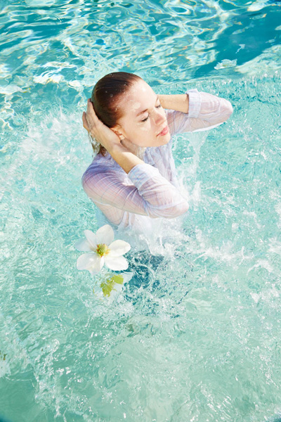 Urban Outfitters 2014 浪漫渡假色彩