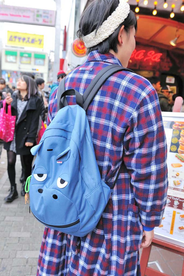 日本原宿街拍:花俏路线的原宿潮人告诉你 今季这样穿合适！