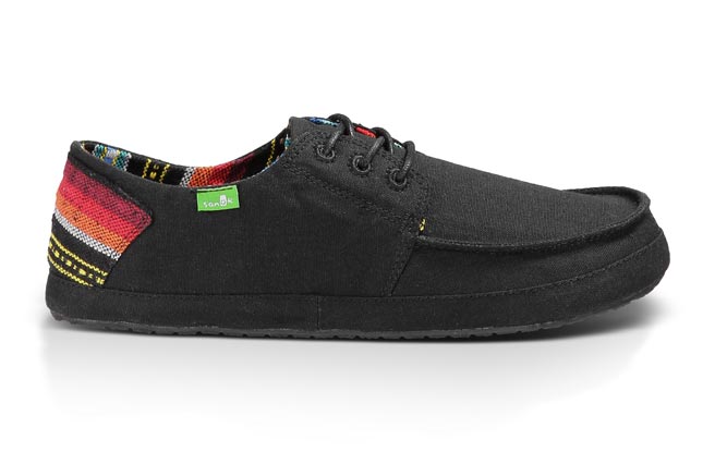 美国加州手工鞋品牌 SANUK 推出窄版修長款帆船鞋 MAINSTAY