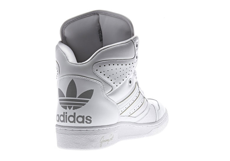 英国国旗元素 adidas Originals by Jeremy Scott Instinct High 鞋款全新配色设计