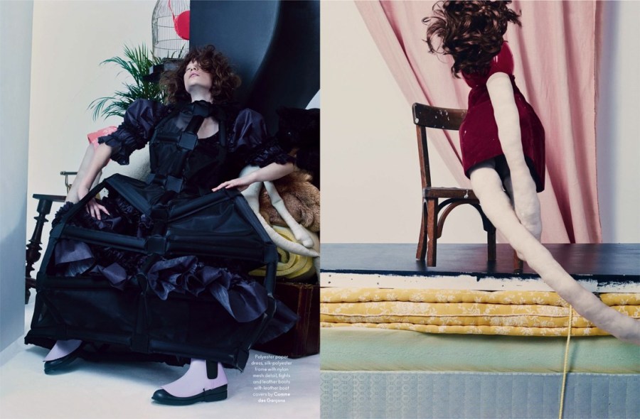 《爱丽丝梦游仙境》女主角米娅穿着娃娃裙化身诡异精灵