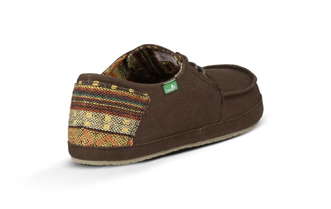 美国加州手工鞋品牌 SANUK 推出窄版修長款帆船鞋 MAINSTAY